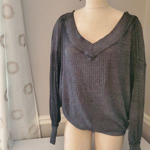 We the free gray top medium